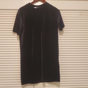 Size small velvet dress
